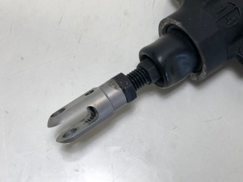 MAITRE CYLINDRE DE FREIN ARRIERE YAMAHA MT01 2005