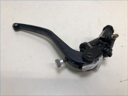 MAITRE CYLINDRE DE FREIN AVANT YAMAHA MT01 2005