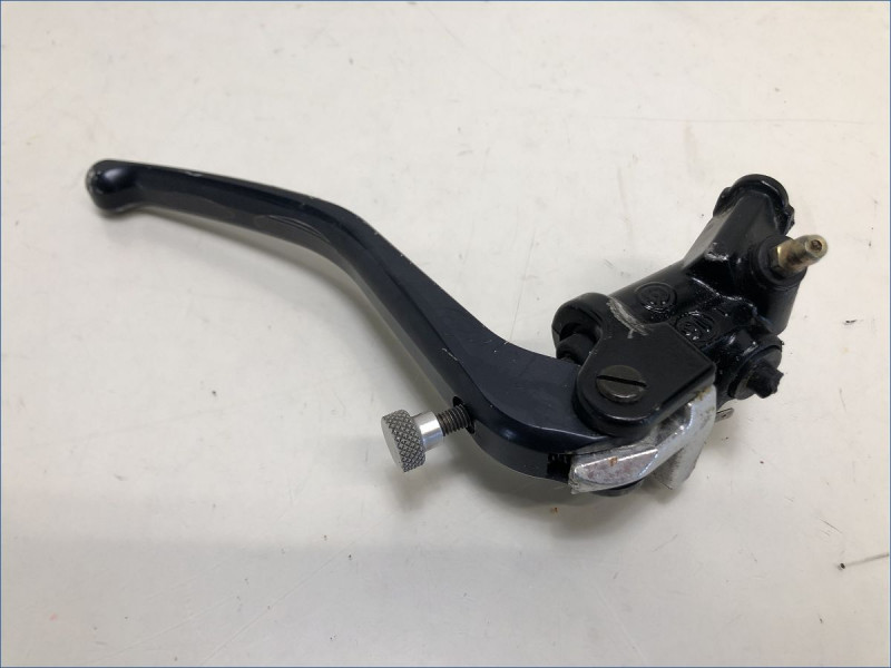 MAITRE CYLINDRE DE FREIN AVANT YAMAHA MT01 2005