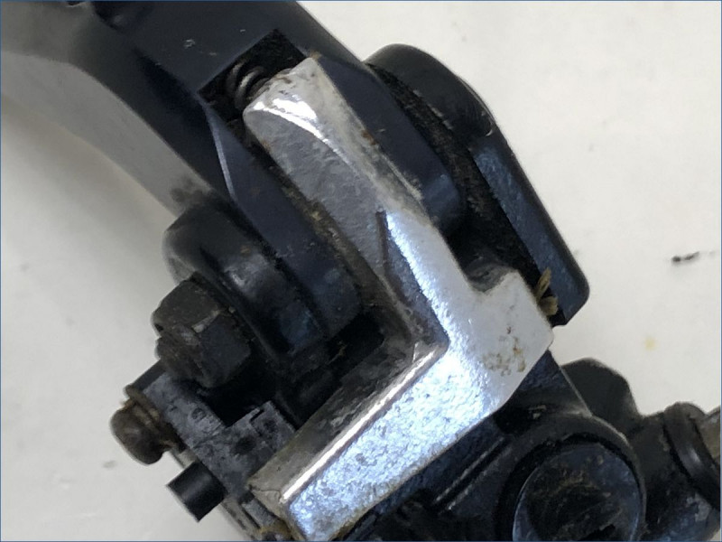 MAITRE CYLINDRE DE FREIN AVANT YAMAHA MT01 2005