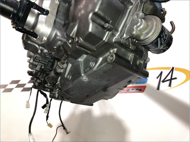 MOTEUR YAMAHA MT01 2005