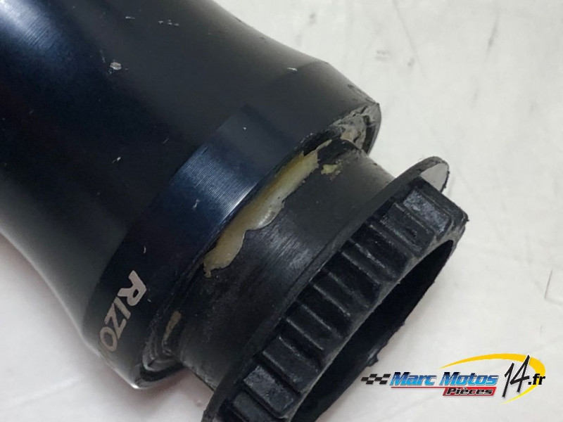 POIGNEE DE GAZ YAMAHA MT01 2005