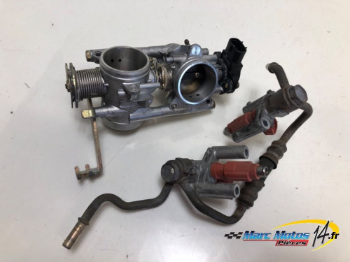 RAMPE D&#039;INJECTION YAMAHA MT01 2005