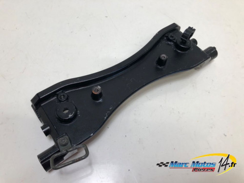 RENFORT DE CADRE DROIT YAMAHA MT01 2005
