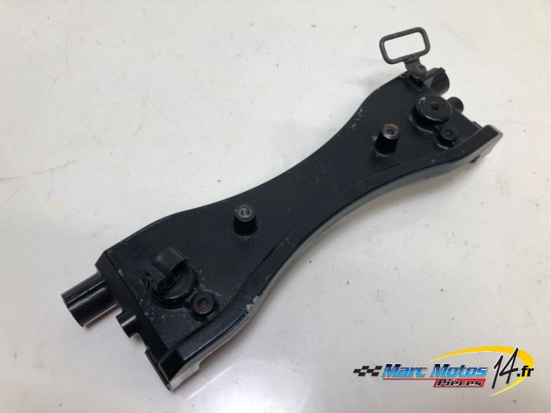 RENFORT DE CADRE DROIT YAMAHA MT01 2005