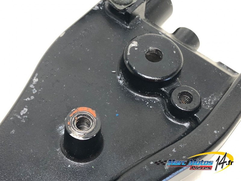 RENFORT DE CADRE DROIT YAMAHA MT01 2005