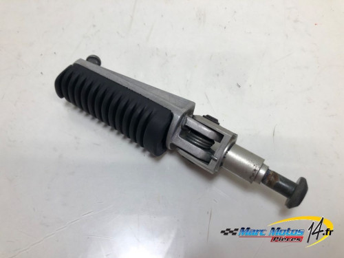 REPOSE-PIED AVANT DROIT YAMAHA MT01 2005