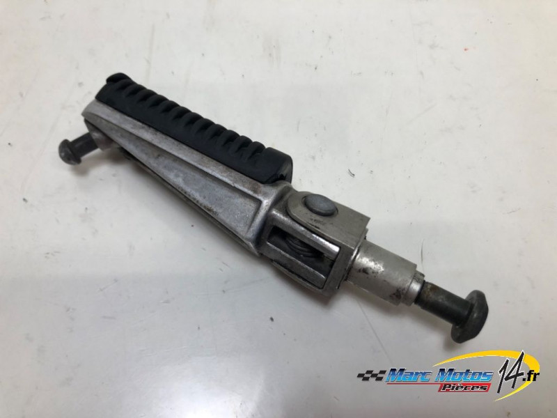 REPOSE-PIED AVANT DROIT YAMAHA MT01 2005