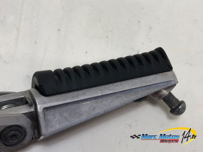 REPOSE-PIED AVANT DROIT YAMAHA MT01 2005