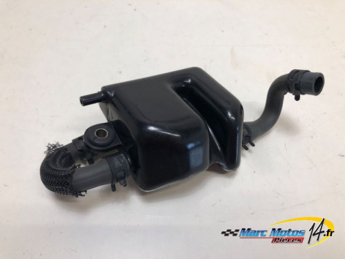 RESERVOIR DE VAPEUR D&#039;HUILE YAMAHA MT01 2005