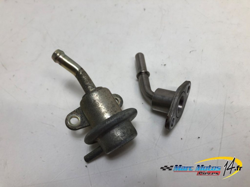 ROBINET D'ESSENCE YAMAHA MT01 2005