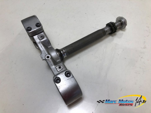 TE DE FOURCHE INFERIEUR YAMAHA MT01 2005