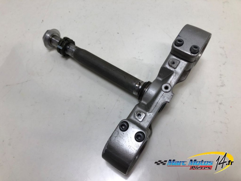 TE DE FOURCHE INFERIEUR YAMAHA MT01 2005