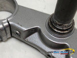 TE DE FOURCHE INFERIEUR YAMAHA MT01 2005