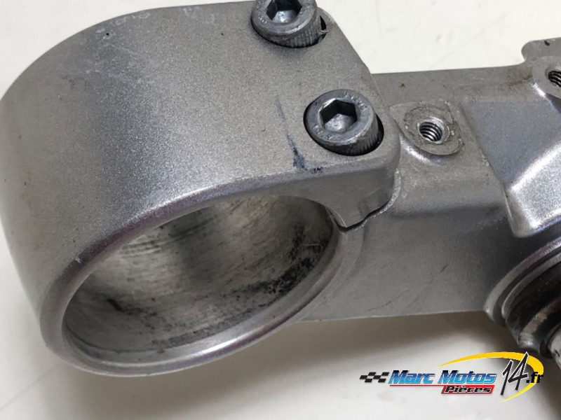 TE DE FOURCHE INFERIEUR YAMAHA MT01 2005