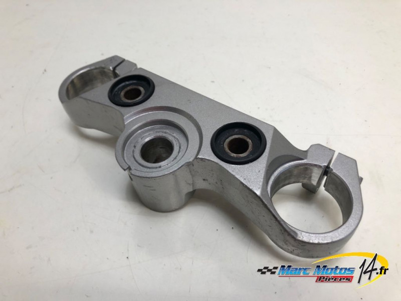 TE DE FOURCHE SUPERIEUR YAMAHA MT01 2005