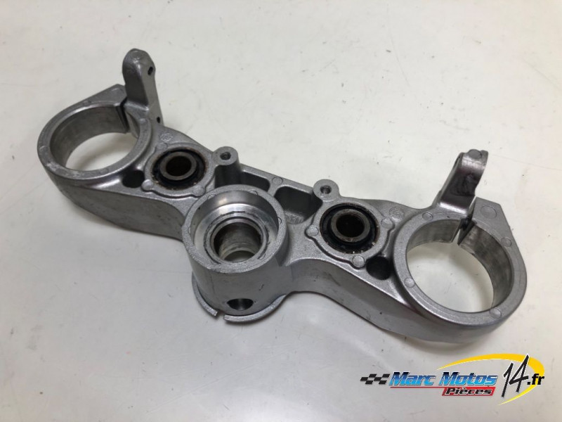 TE DE FOURCHE SUPERIEUR YAMAHA MT01 2005