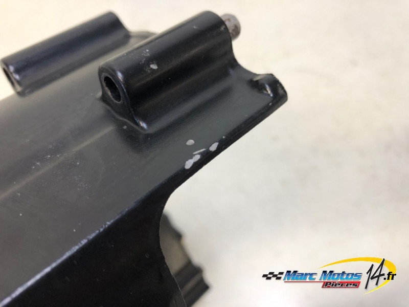 CARTER DE PIGNON DE SORTIE DE BOITE KAWASAKI Z750 2004