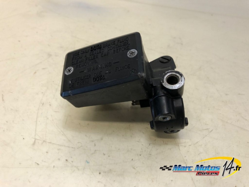 MAITRE CYLINDRE DE FREIN AVANT KAWASAKI Z750 2004