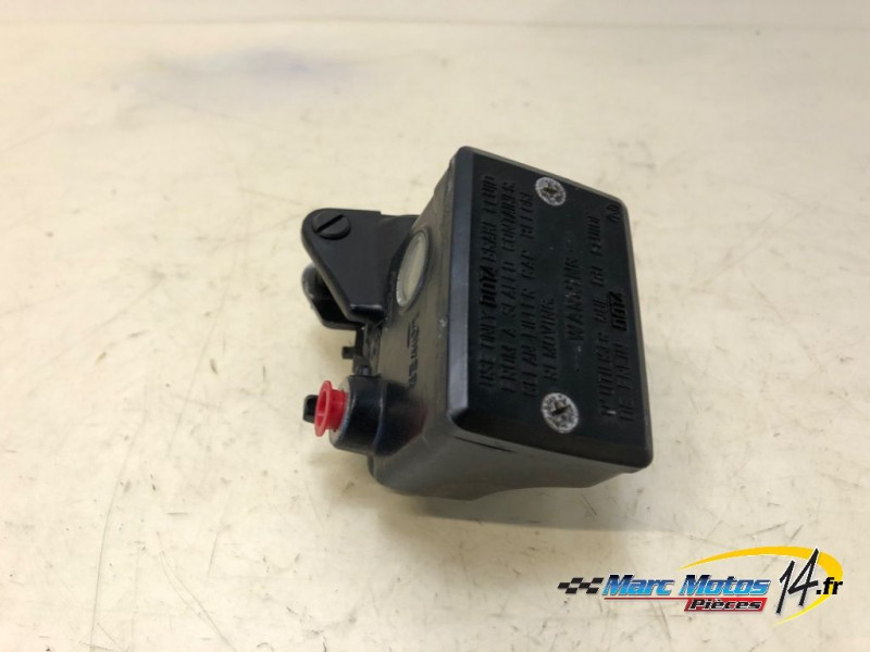 MAITRE CYLINDRE DE FREIN AVANT KAWASAKI Z750 2004