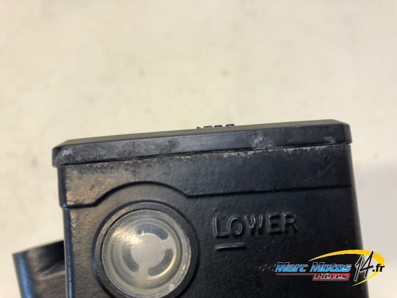 MAITRE CYLINDRE DE FREIN AVANT KAWASAKI Z750 2004