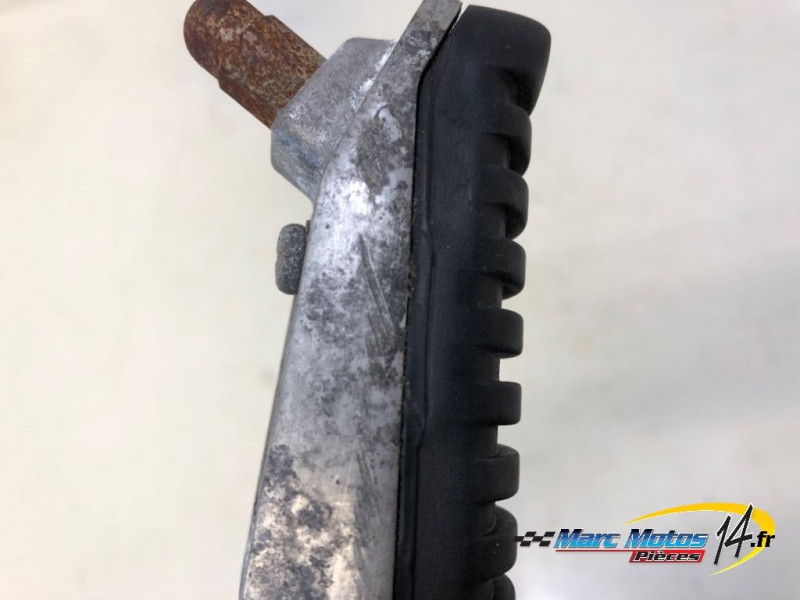 REPOSE-PIED AVANT DROIT KAWASAKI Z750 2004