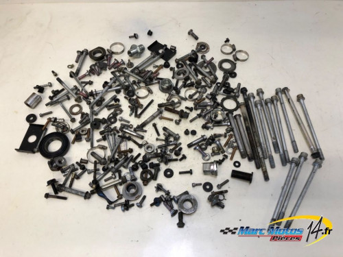 VISSERIE KAWASAKI Z750 2004