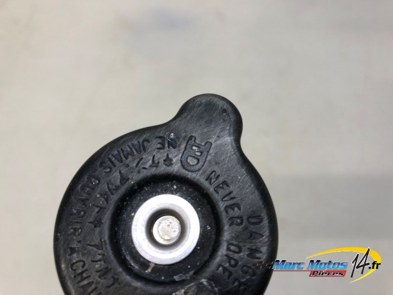 BOUCHON DE RADIATEUR KAWASAKI Z750 2010