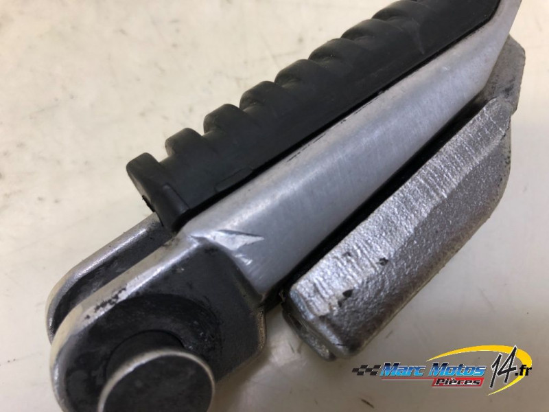 REPOSE-PIED AVANT DROIT KAWASAKI Z750 2010