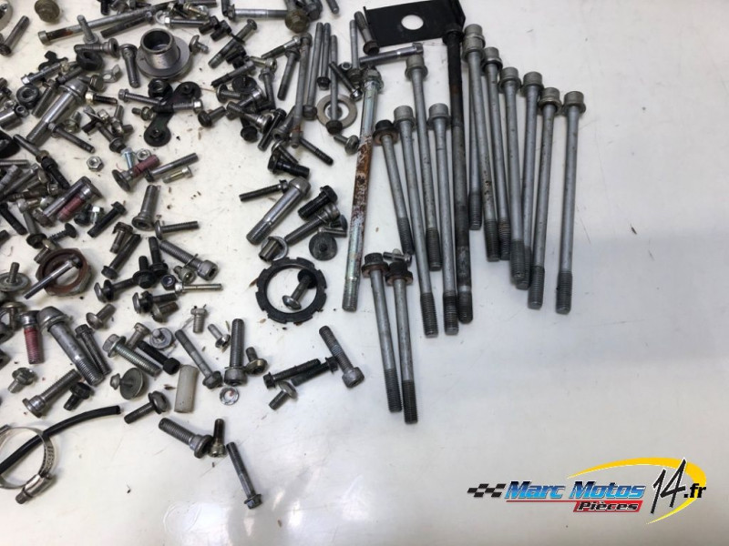 VISSERIE KAWASAKI Z750 2010