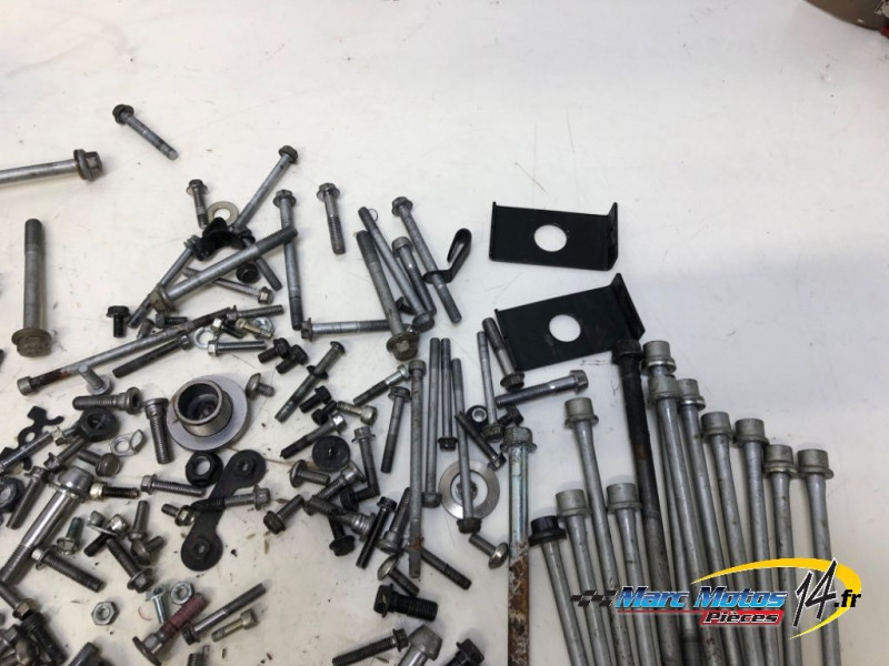 VISSERIE KAWASAKI Z750 2010