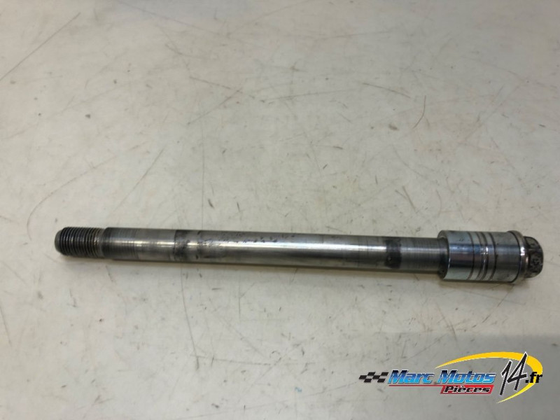 AXE DE ROUE AVANT YAMAHA MT07 TRACER A2 2016