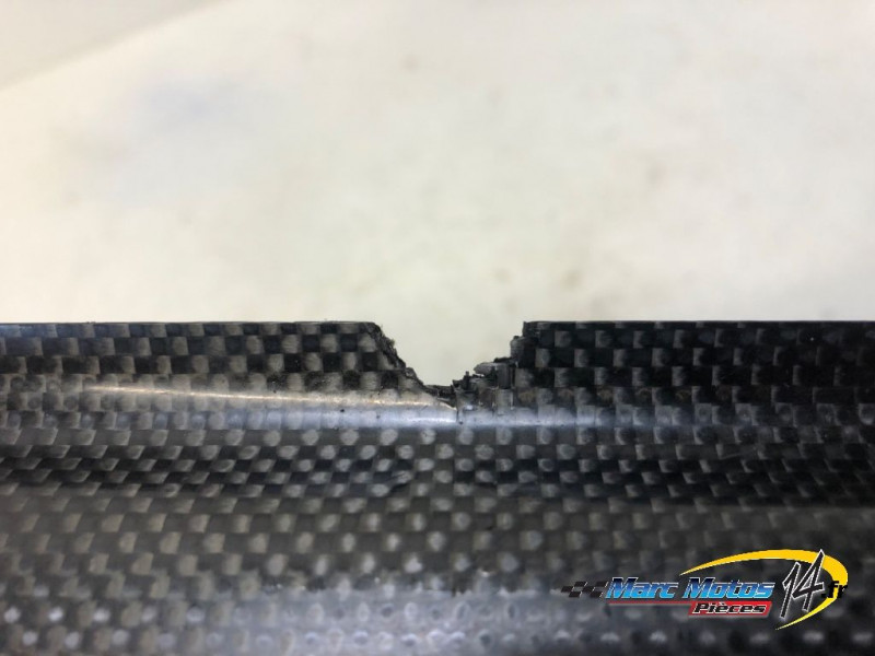 CACHE LATERAL GAUCHE DUCATI 750 MONSTER 1999