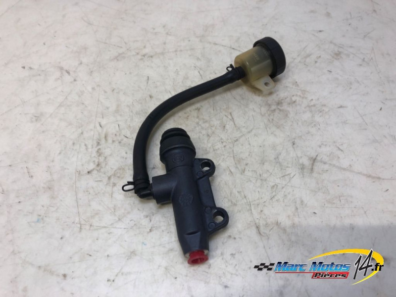 MAITRE CYLINDRE DE FREIN ARRIERE DUCATI 750 MONSTER 1999