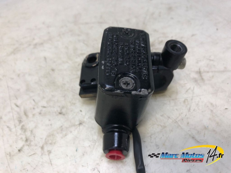 MAITRE CYLINDRE DE FREIN AVANT DUCATI 750 MONSTER 1999