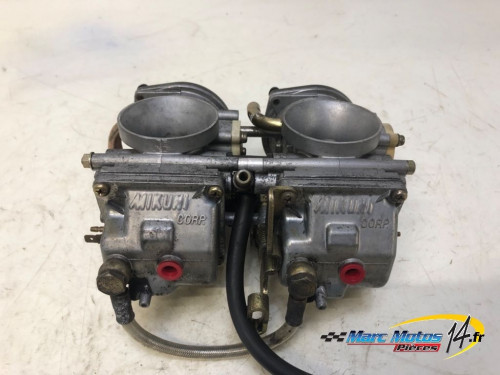 RAMPE DE CARBURATEURS DUCATI 750 MONSTER 1999