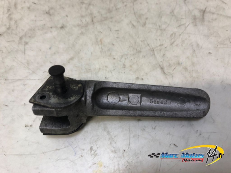 REPOSE-PIED ARRIERE DROIT DUCATI 750 MONSTER 1999