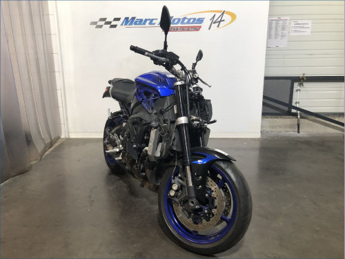 YAMAHA MT10 