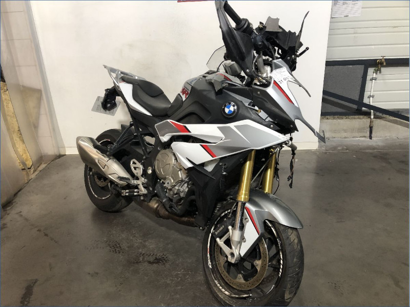 BMW S1000XR 