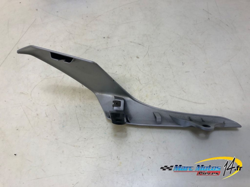 CACHE LATERAL GAUCHE YAMAHA MT07 ABS A2 2020