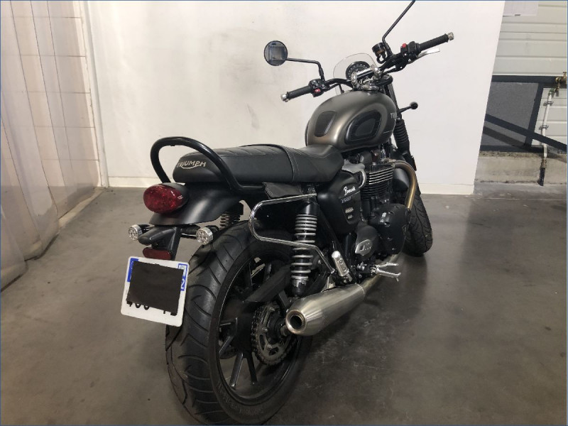 TRIUMPH 900 STREET TWIN 