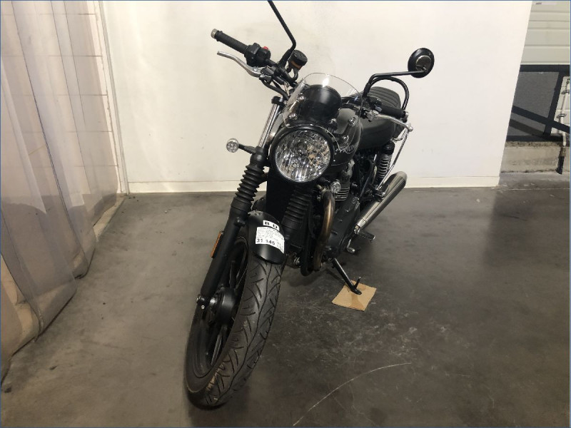 TRIUMPH 900 STREET TWIN 