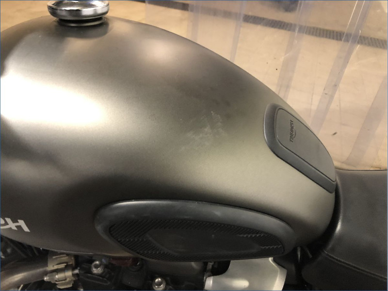 TRIUMPH 900 STREET TWIN 