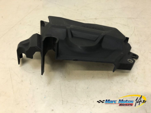 CARTER DE PIGNON DE SORTIE DE BOITE SUZUKI 800 GSX-8S A2 2023