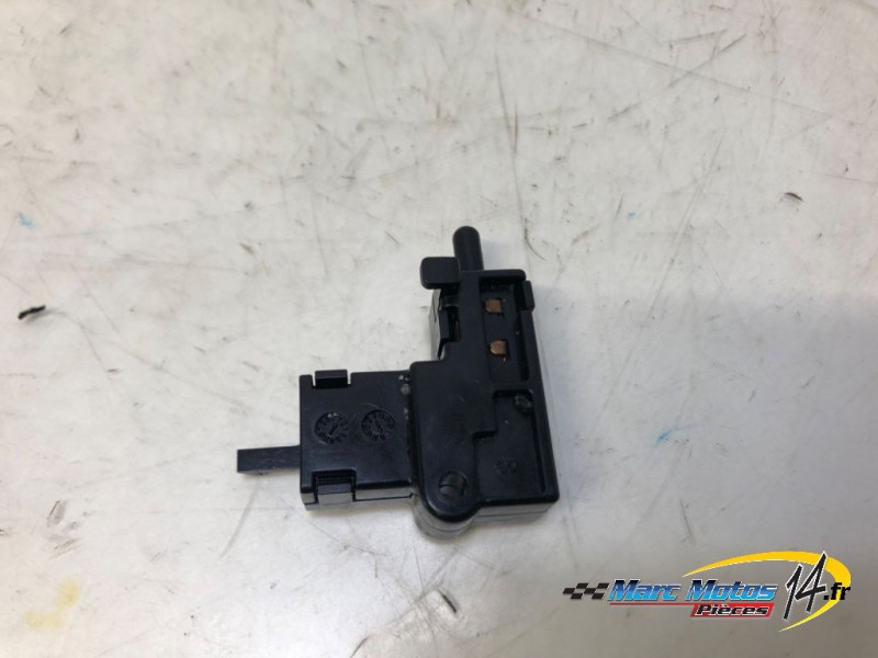 CONTACTEUR D'EMBRAYAGE SUZUKI 800 GSX-8S A2 2023