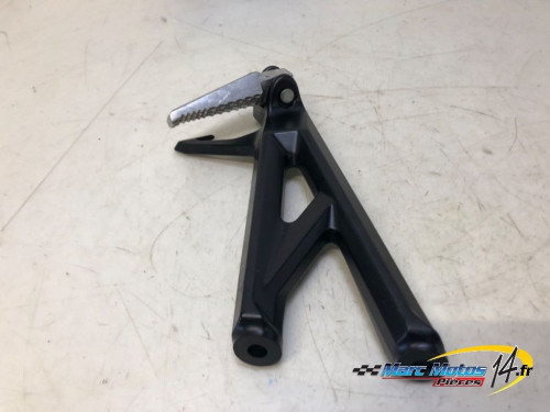 PLATINE ARRIERE GAUCHE SUZUKI 800 GSX-8S A2 2023