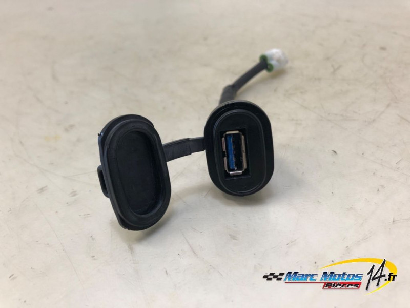 PRISE SUZUKI 800 GSX-8S A2 2023