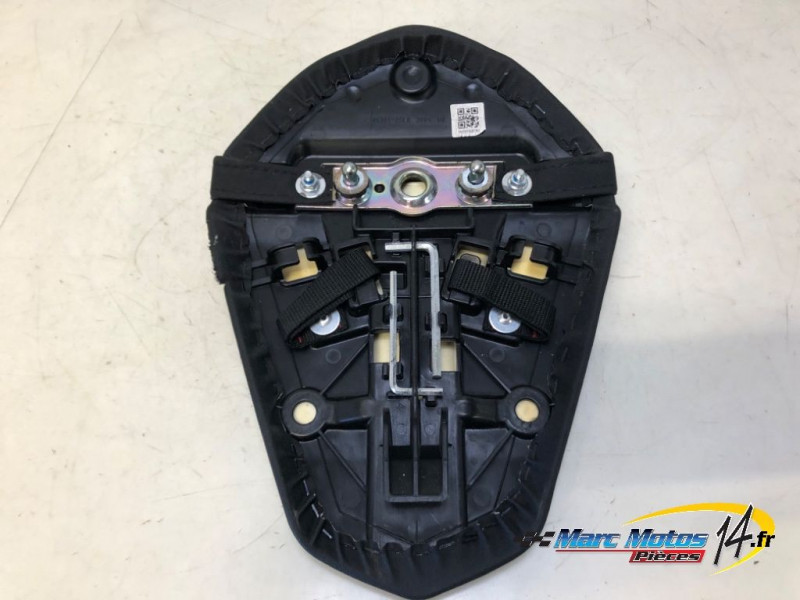 SELLE ARRIERE SUZUKI 800 GSX-8S A2 2023