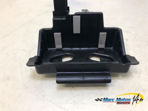 SUPPORT BATTERIE SUZUKI 800 GSX-8S A2 2023