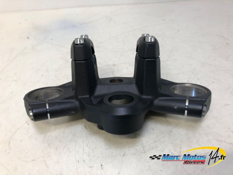 TE DE FOURCHE SUPERIEUR SUZUKI 800 GSX-8S A2 2023